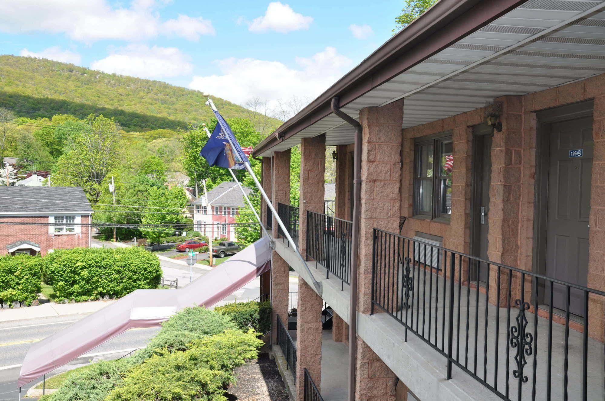 West Point Motel Highland Falls Eksteriør billede